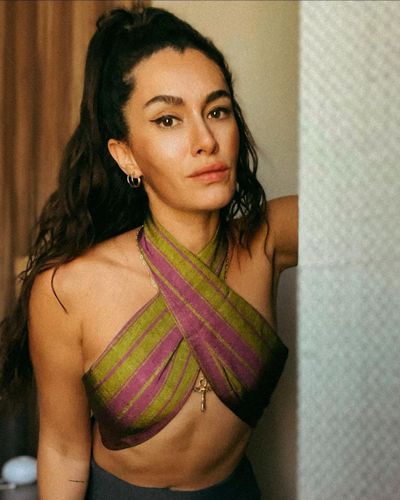 Hande Doğandemir seksi ifşa fotoğrafı 449