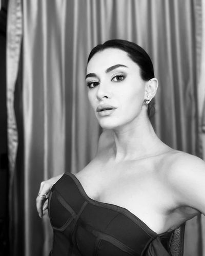 Hande Doğandemir seksi ifşa fotoğrafı 476