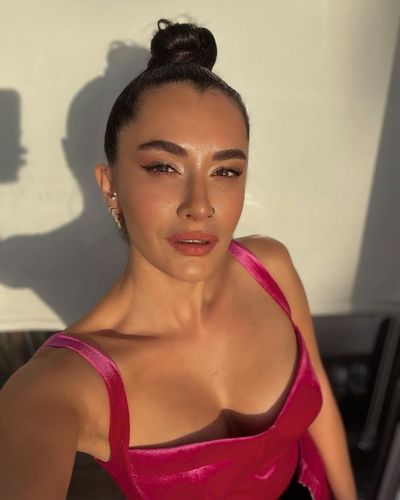 Hande Doğandemir seksi ifşa fotoğrafı 47
