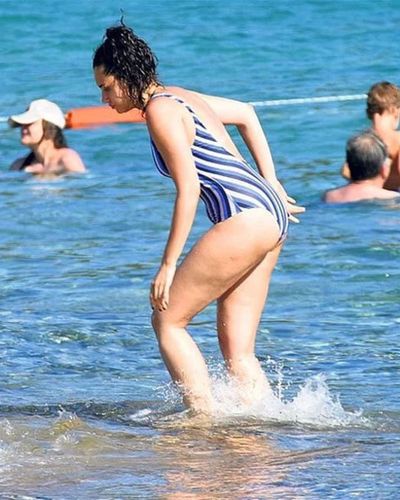 Hande Doğandemir seksi ifşa fotoğrafı 505