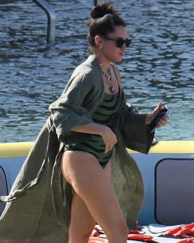 Hande Doğandemir seksi ifşa fotoğrafı 52