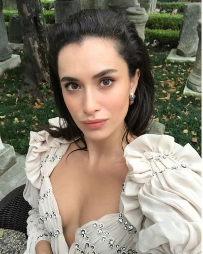 Hande Doğandemir seksi ifşa fotoğrafı 540