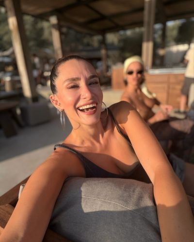 Hande Doğandemir seksi ifşa fotoğrafı 578