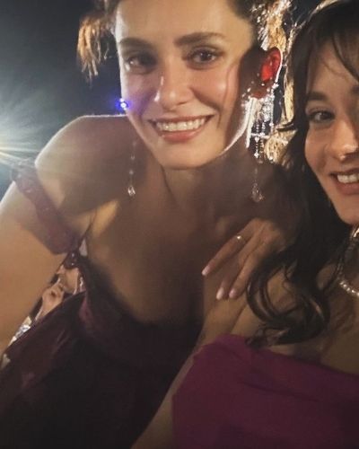 Hande Doğandemir seksi ifşa fotoğrafı 581