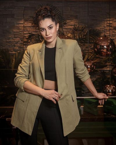 Hande Doğandemir seksi ifşa fotoğrafı 598