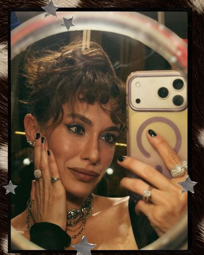 Hande Doğandemir seksi ifşa fotoğrafı 603