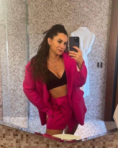 Hande Doğandemir seksi ifşa fotoğrafı 76