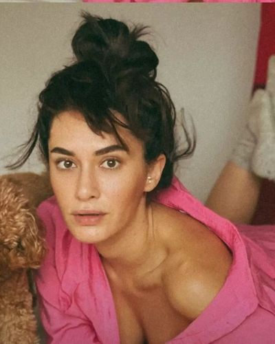 Hande Doğandemir seksi ifşa fotoğrafı 83