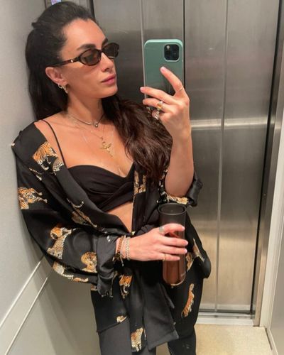 Hande Doğandemir seksi ifşa fotoğrafı 84