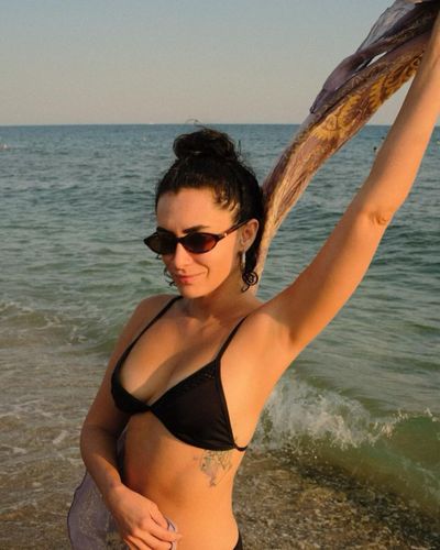 Hande Doğandemir seksi ifşa fotoğrafı 87