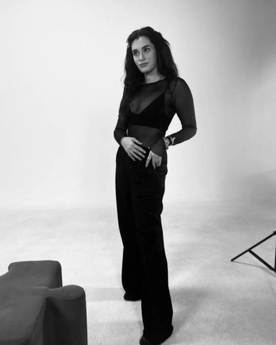 Hande Doğandemir seksi ifşa fotoğrafı 8