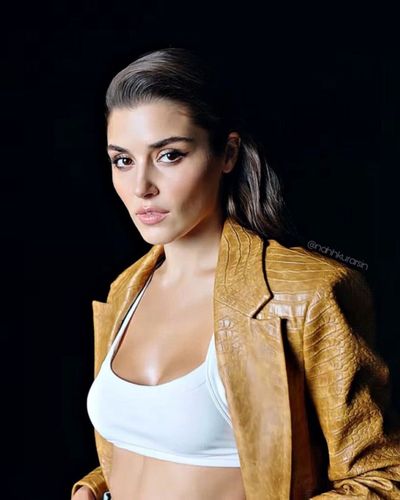 Hande Ercel seksi ifşa fotoğrafı 81656