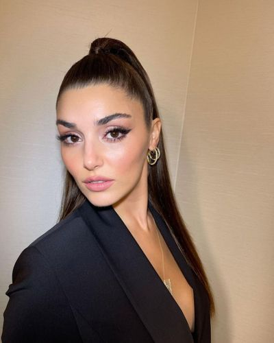 Hande Ercel seksi ifşa fotoğrafı 81628