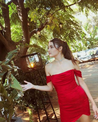 Hande Ercel seksi ifşa fotoğrafı 81589