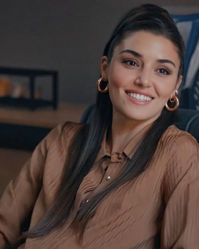 Hande Ercel seksi ifşa fotoğrafı 81515