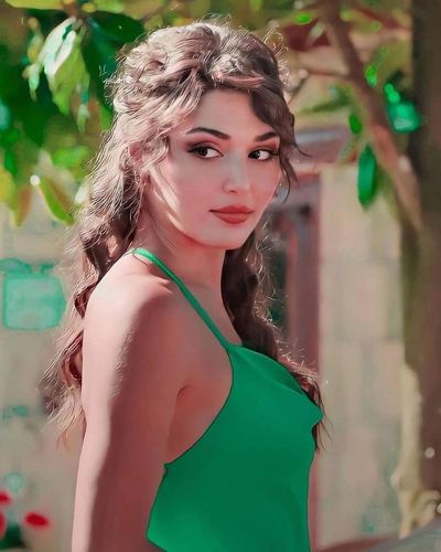 Hande Ercel seksi ifşa fotoğrafı 81510