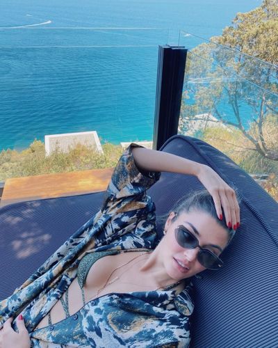 Hande Ercel seksi ifşa fotoğrafı 81464