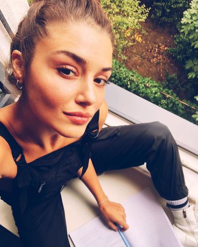 Hande Ercel seksi ifşa fotoğrafı 81308