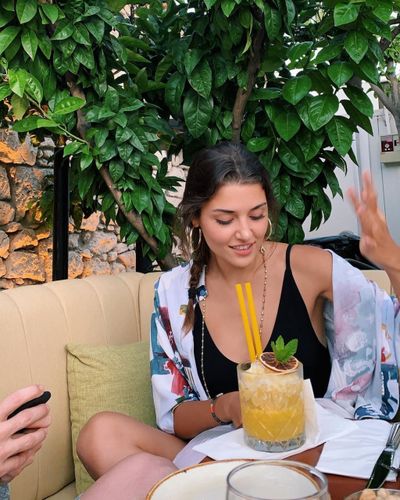 Hande Ercel seksi ifşa fotoğrafı 81301