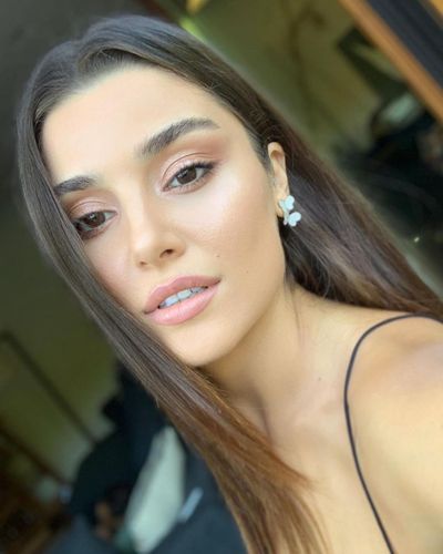 Hande Ercel seksi ifşa fotoğrafı 81294