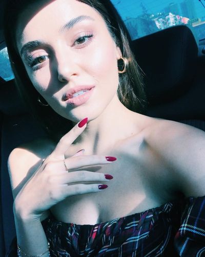 Hande Ercel seksi ifşa fotoğrafı 81283