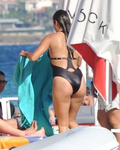Hande Ercel seksi ifşa fotoğrafı 81254