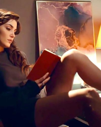 Hande Ercel seksi ifşa fotoğrafı 390