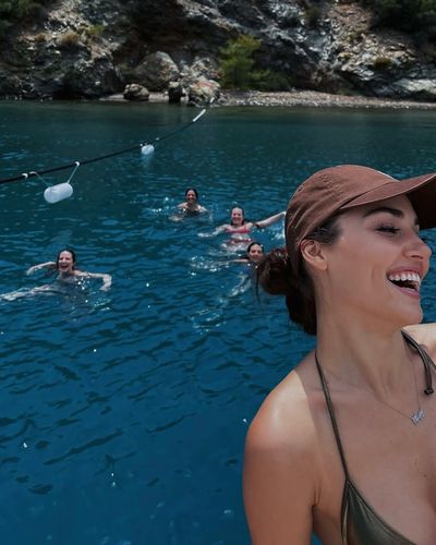 Hande Ercel seksi ifşa fotoğrafı 502