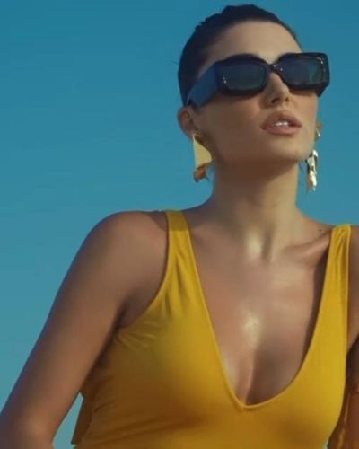 Hande Ercel seksi ifşa fotoğrafı 82269