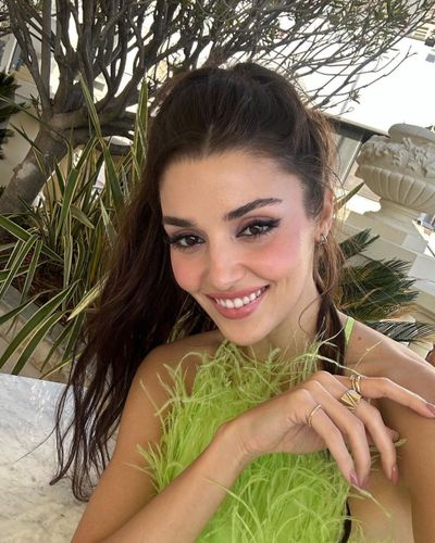 Hande Ercel seksi ifşa fotoğrafı 82221