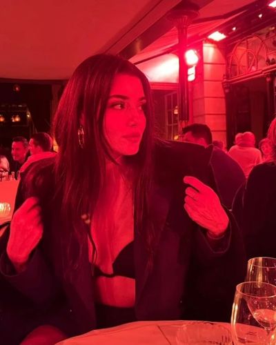 Hande Ercel seksi ifşa fotoğrafı 82021
