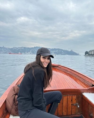 Hande Ercel seksi ifşa fotoğrafı 82010