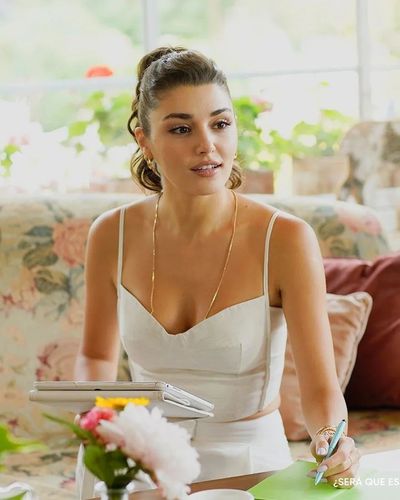 Hande Ercel seksi ifşa fotoğrafı 81951