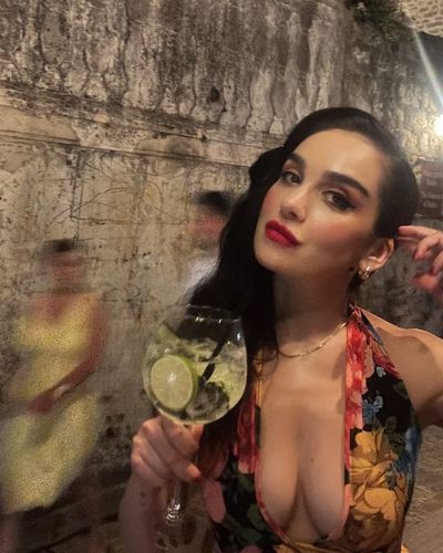Hande Kaptan seksi ifşa fotoğrafı 34