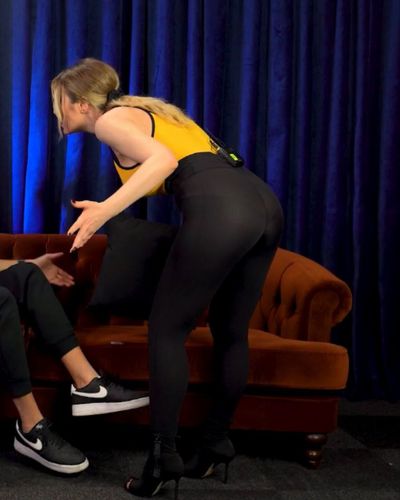 Hande Sarıoğlu seksi ifşa fotoğrafı 189