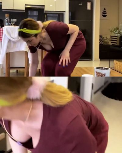 Hande Sarıoğlu seksi ifşa fotoğrafı 218