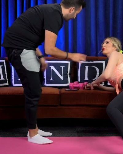 Hande Sarıoğlu seksi ifşa fotoğrafı 236