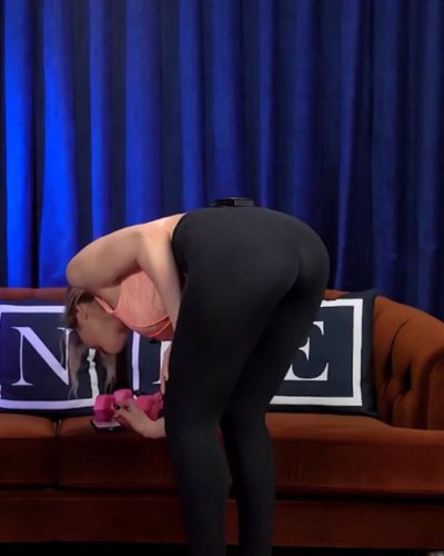 Hande Sarıoğlu seksi ifşa fotoğrafı 240