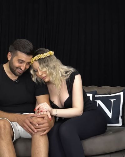Hande Sarıoğlu seksi ifşa fotoğrafı 269
