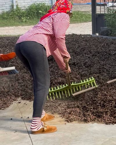 Hande Sarıoğlu seksi ifşa fotoğrafı 138