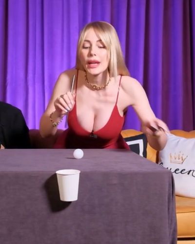 Hande Sarıoğlu seksi ifşa fotoğrafı 85