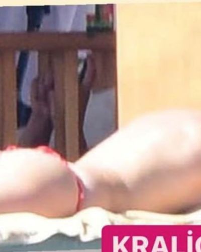 Hande Soral seksi ifşa fotoğrafı 152