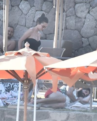 Hande Soral seksi ifşa fotoğrafı 37680