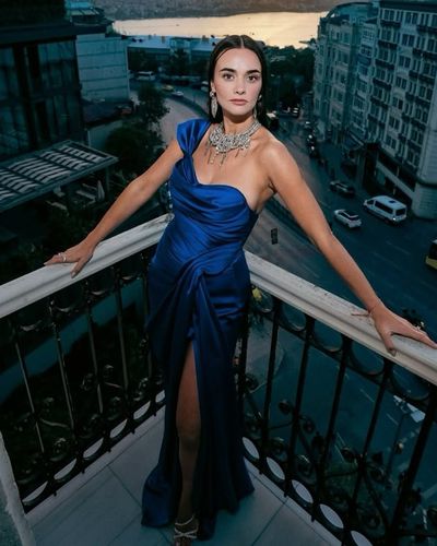 Hande Soral seksi ifşa fotoğrafı 350