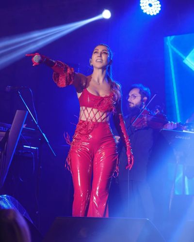Hande Yener seksi ifşa fotoğrafı 2