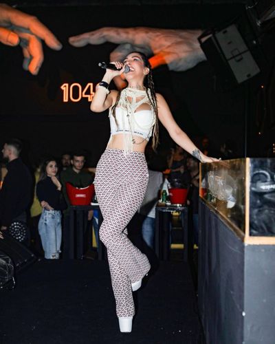 Hande Yener seksi ifşa fotoğrafı 6