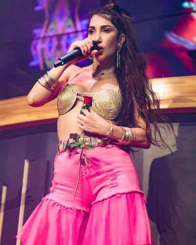 Hande Yener seksi ifşa fotoğrafı 7