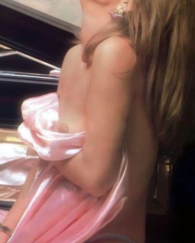 Harika Avcı seksi ifşa fotoğrafı 1