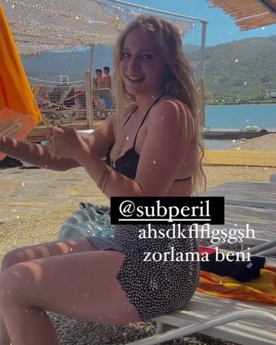Hayal Köseoğlu seksi ifşa fotoğrafı 80823
