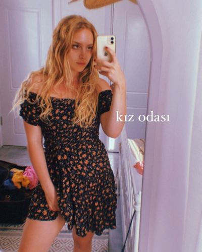 Hayal Köseoğlu seksi ifşa fotoğrafı 80768
